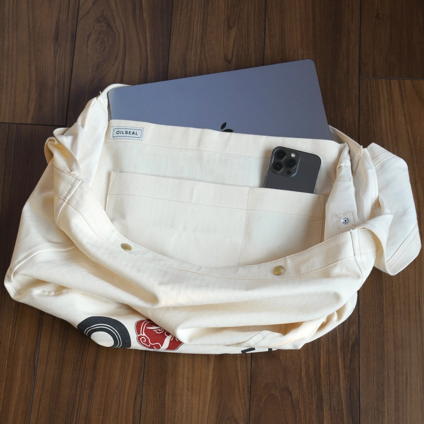 TENGUSEAL NEWS BOY BAG #WHITE